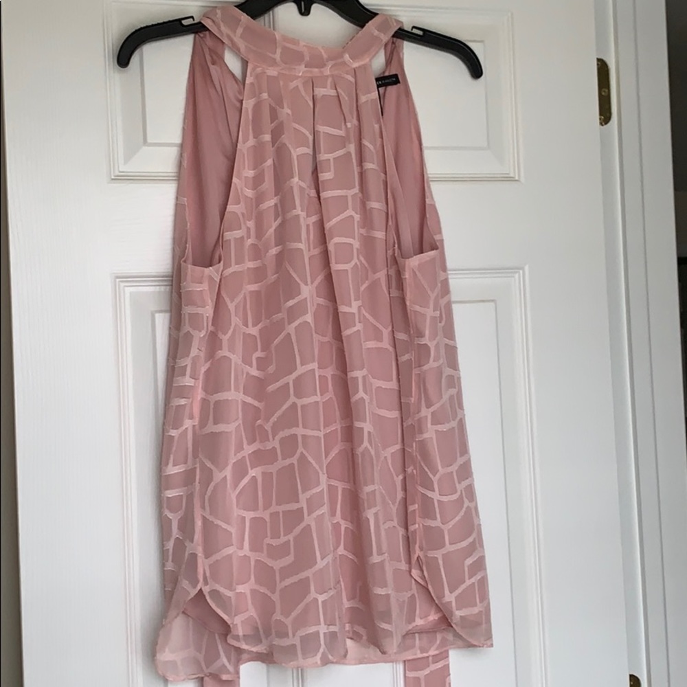 WHBM - BLUSH PINK SLEEVELESS BLOUSE
